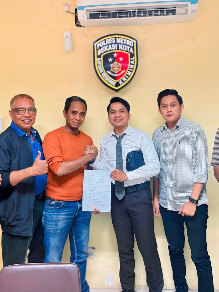 Tim Advokat dan Konsultan Hukum Golant Law Firm
