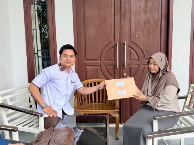 memberikan somasi langsung terhadap yang diduga melakukan tindak pidana penipuan